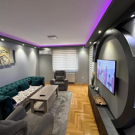 Appartamento Apartman Lux S&V 1 Lukavica Istocno Sarajevo Hilandarska Centar Esterno foto