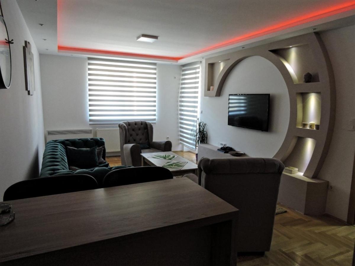 Appartamento Apartman Lux S&V 1 Lukavica Istocno Sarajevo Hilandarska Centar Esterno foto